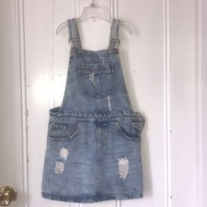 Denim overall dress 🦋